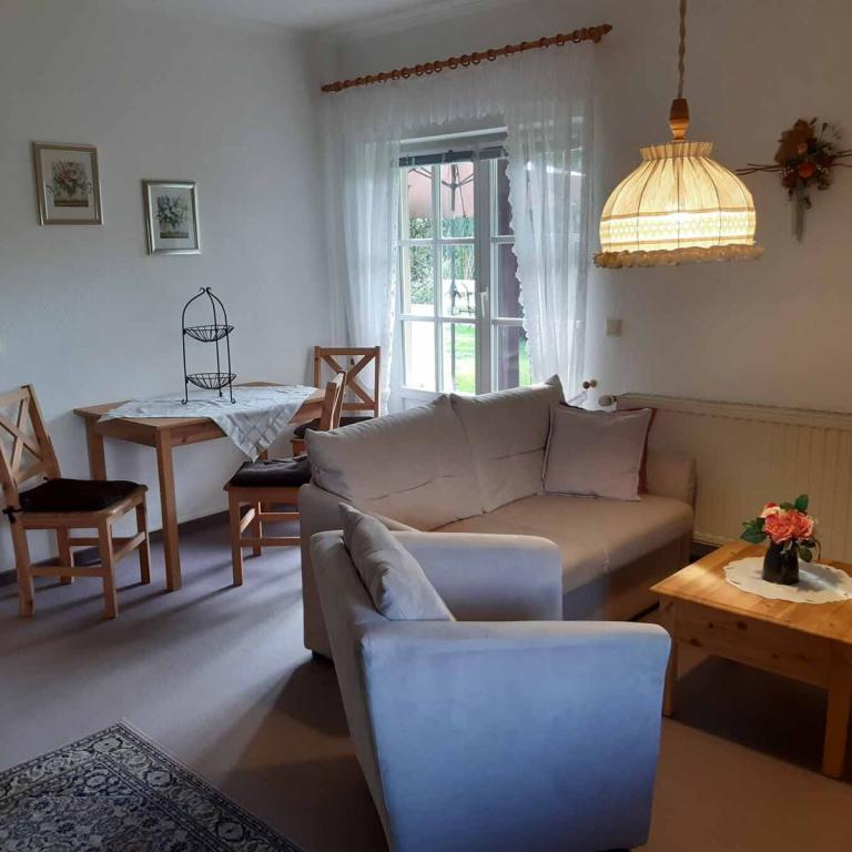 00024_b28_Zimmer 17.1